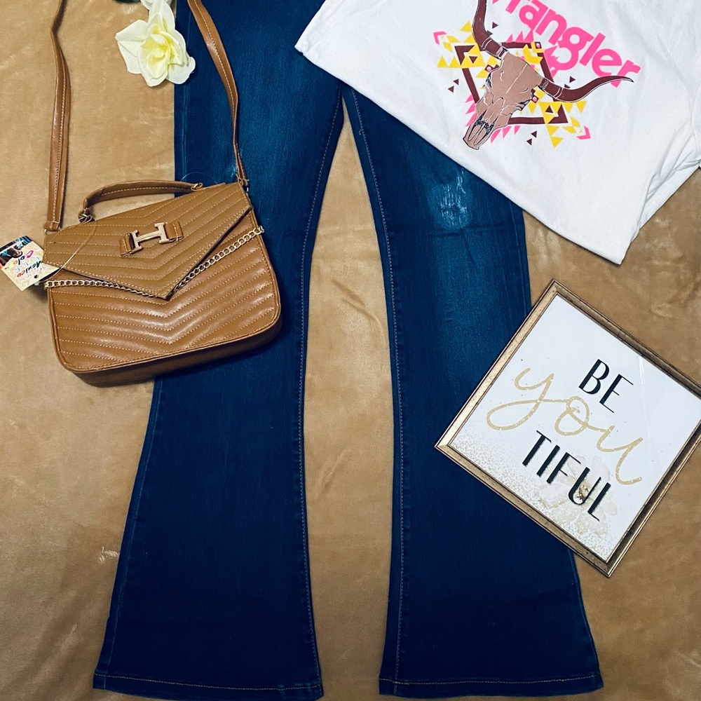 Jeans 👖 blouse 👚 Wrangler